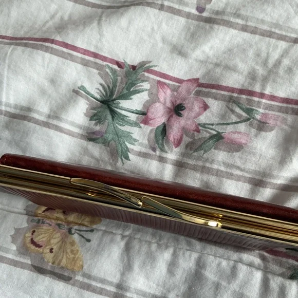 Leather Wallet - Picture 5 of 8